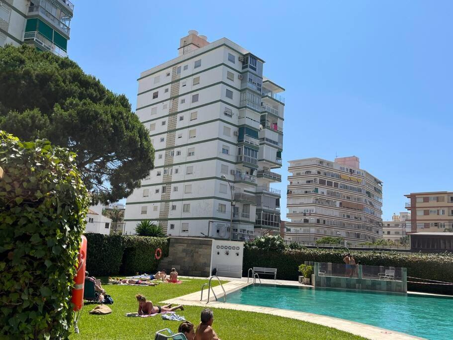 Apartamento Ginebra ตอร์เรเดลมาร์ ภายนอก รูปภาพ